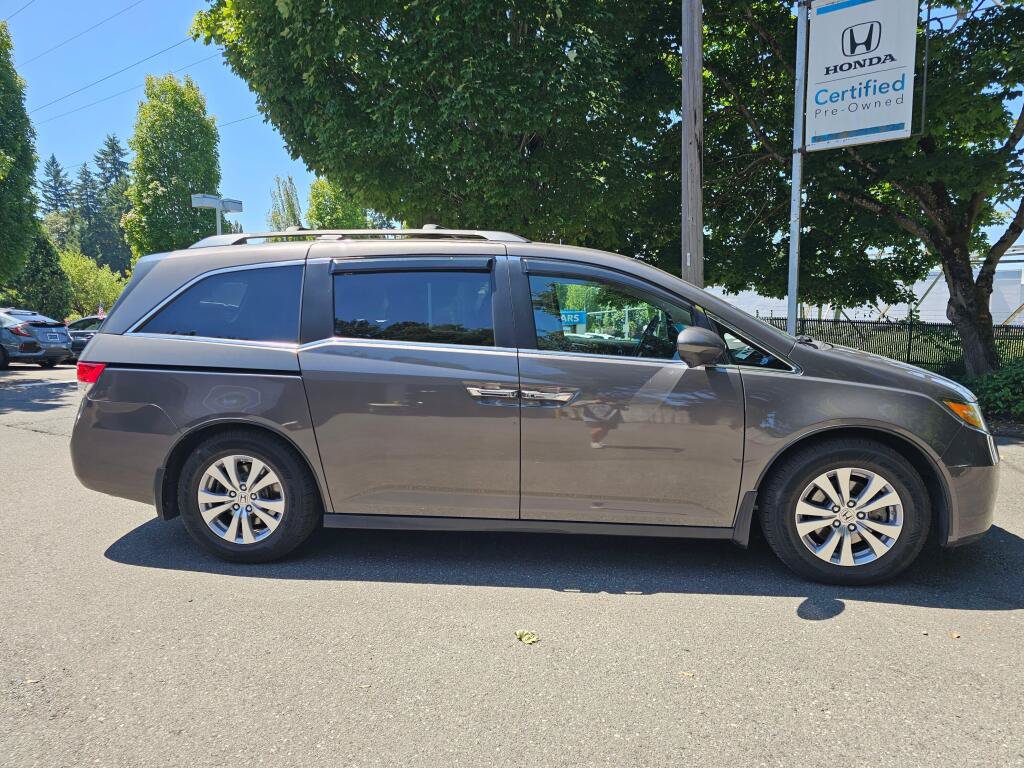 Used 2017 Honda Odyssey SE image 8
