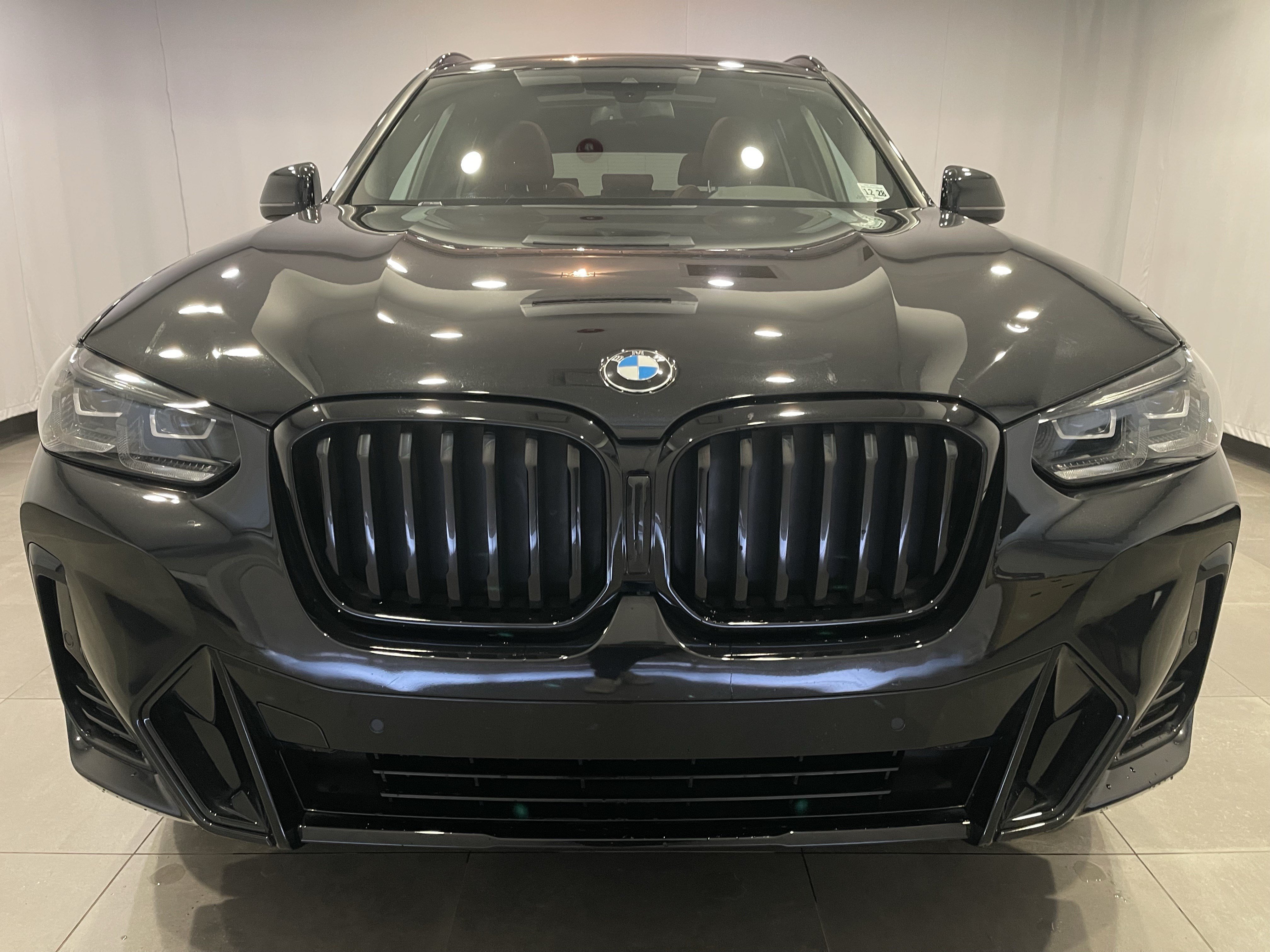 Certified 2024 BMW X3 xDrive30i w/ M Sport Package AWD/4WD image 2