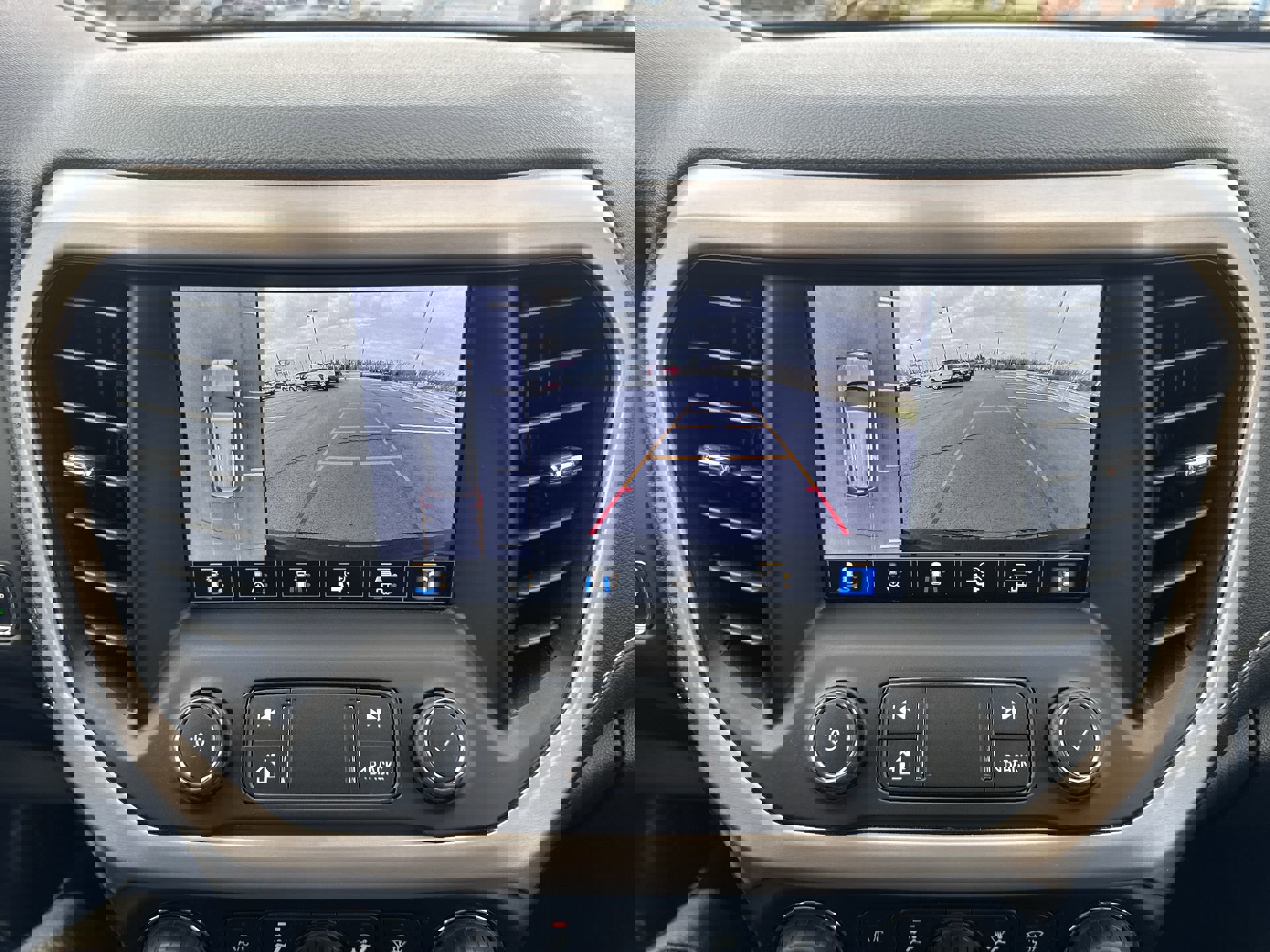 Certified 2023 GMC Acadia Denali w/ Denali Ultimate Package image 17