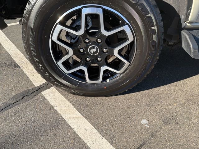 Used 2025 Ford Bronco Outer Banks image 22