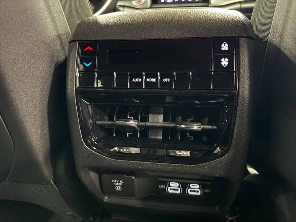 New 2025 Jeep Grand Cherokee L Altitude image 16