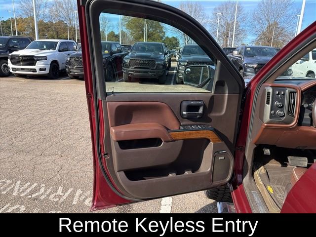 Used 2014 Chevrolet Silverado 1500 High Country w/ High Country Premium Package image 19