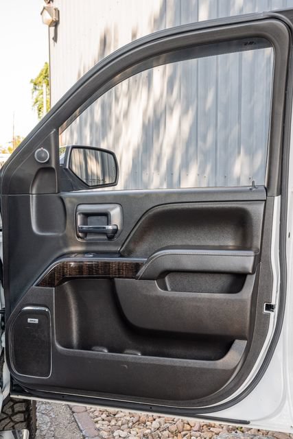 Used 2016 GMC Sierra 2500 Denali w/ Duramax Plus Package AWD/4WD image 43