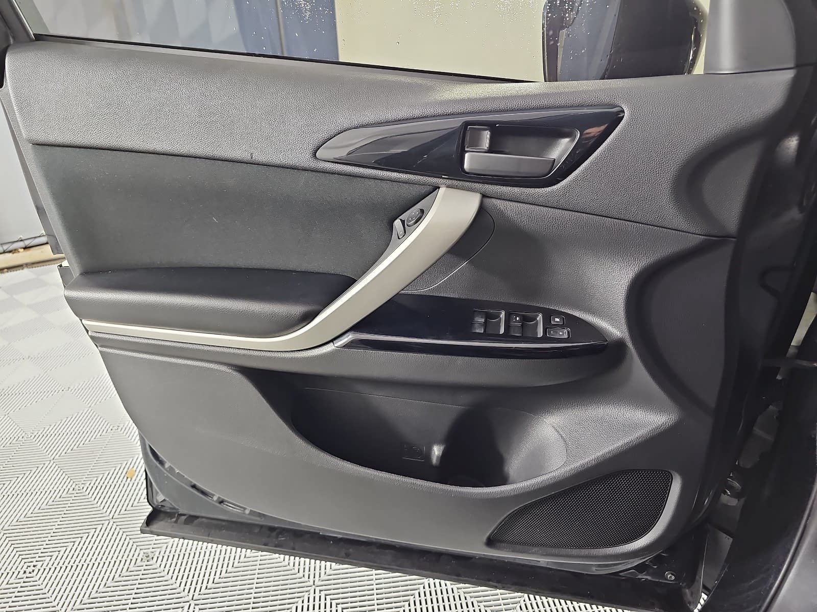 Used 2023 Mitsubishi Eclipse Cross LE AWD/4WD image 25