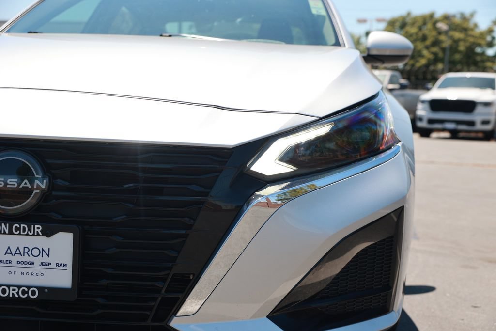 Used 2023 Nissan Altima 2.5 S FWD image 8