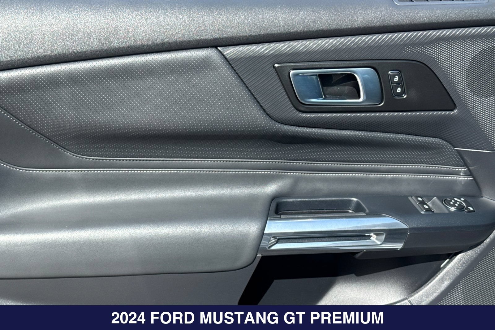 Used 2024 Ford Mustang GT Premium RWD image 12