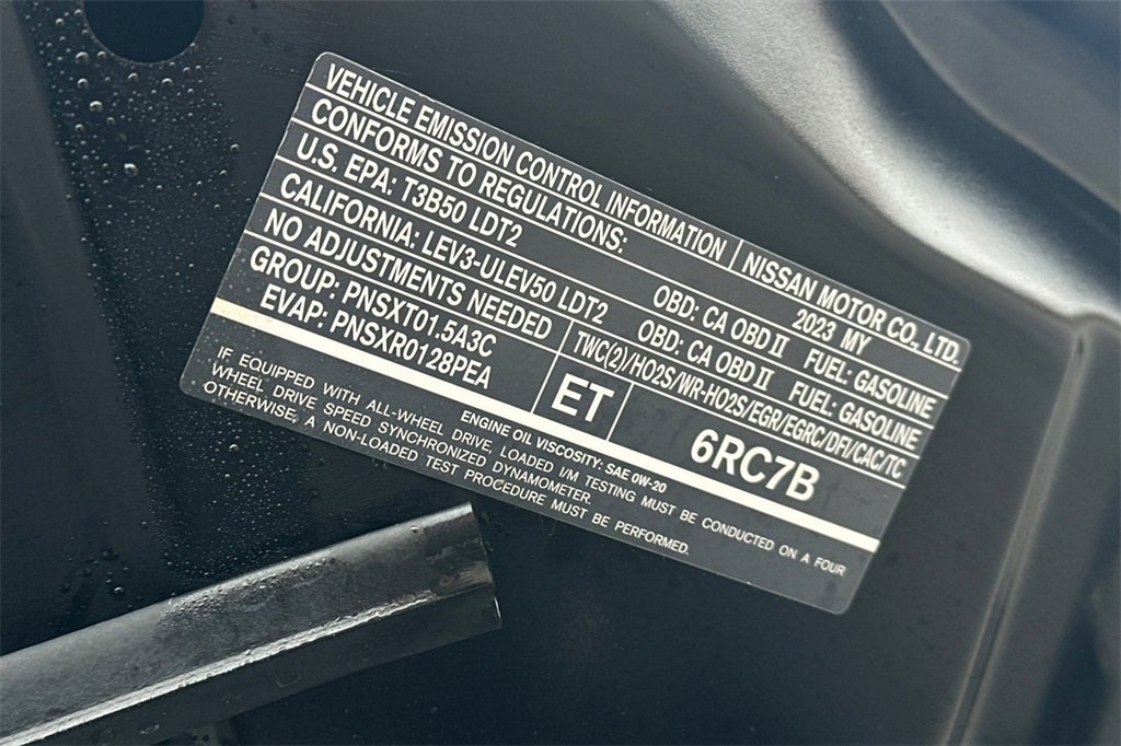 Used 2023 Nissan Rogue SV image 34