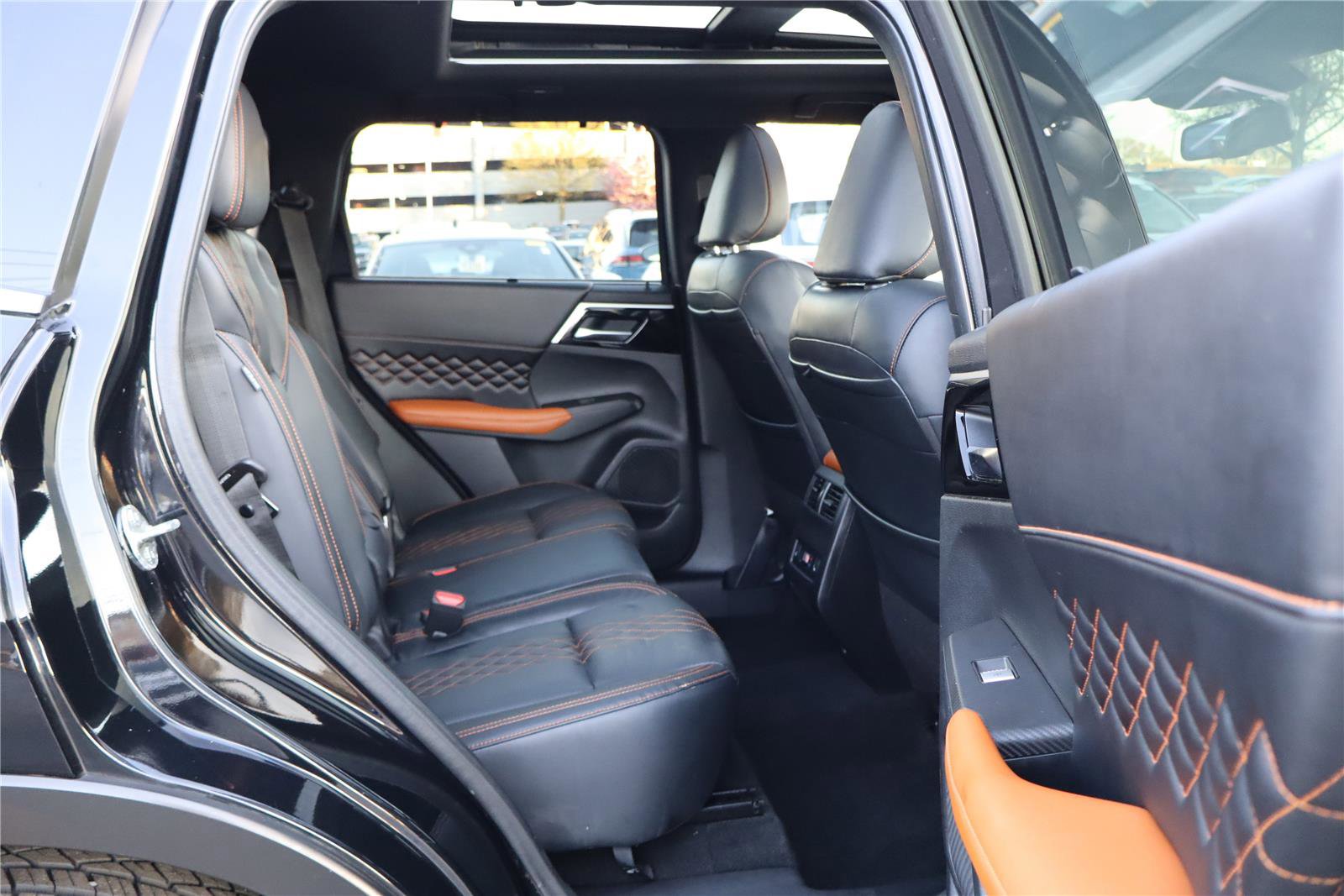 Used 2022 Mitsubishi Outlander SEL image 29