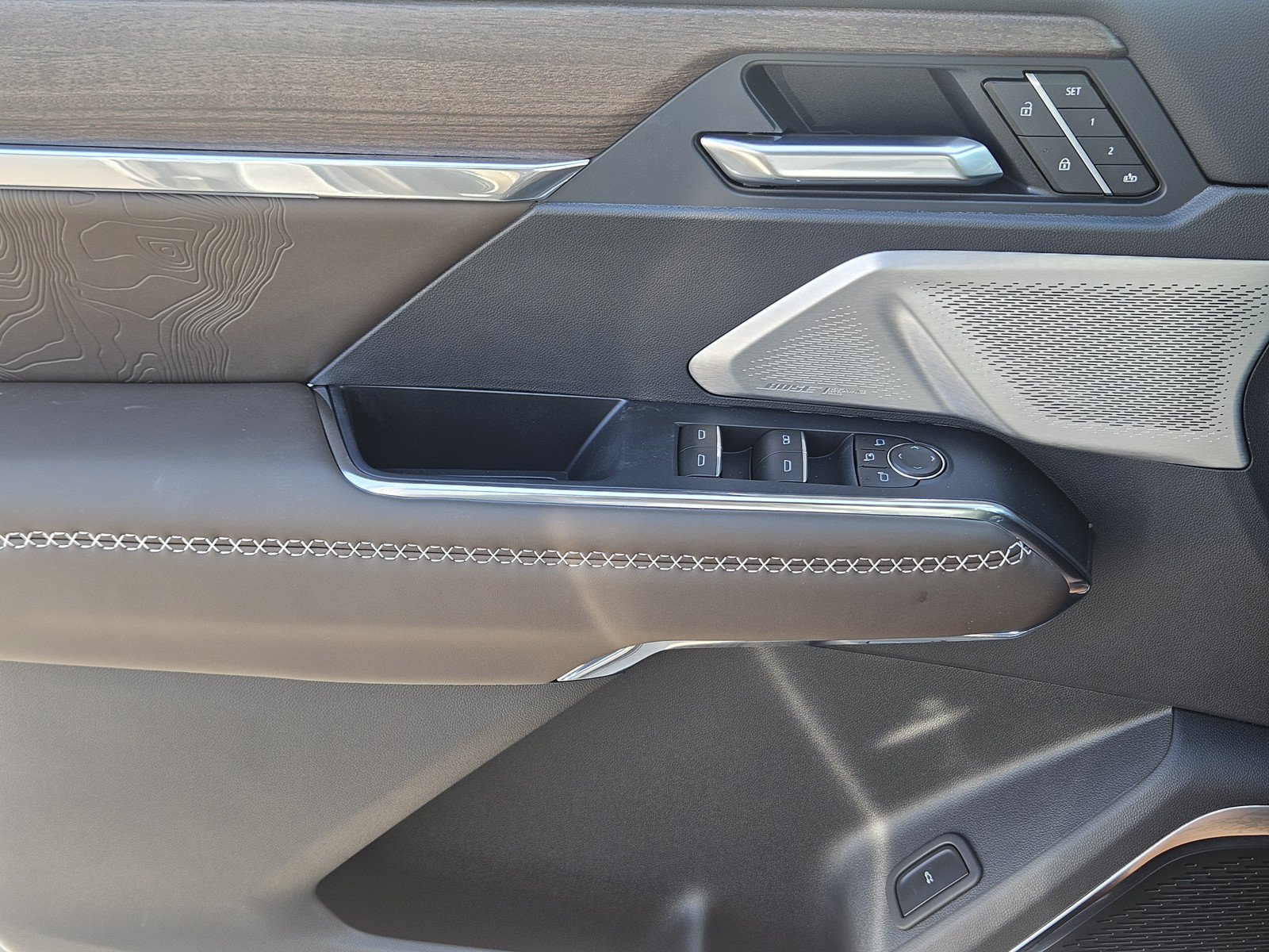 New 2026 GMC Acadia Denali Ultimate FWD image 16