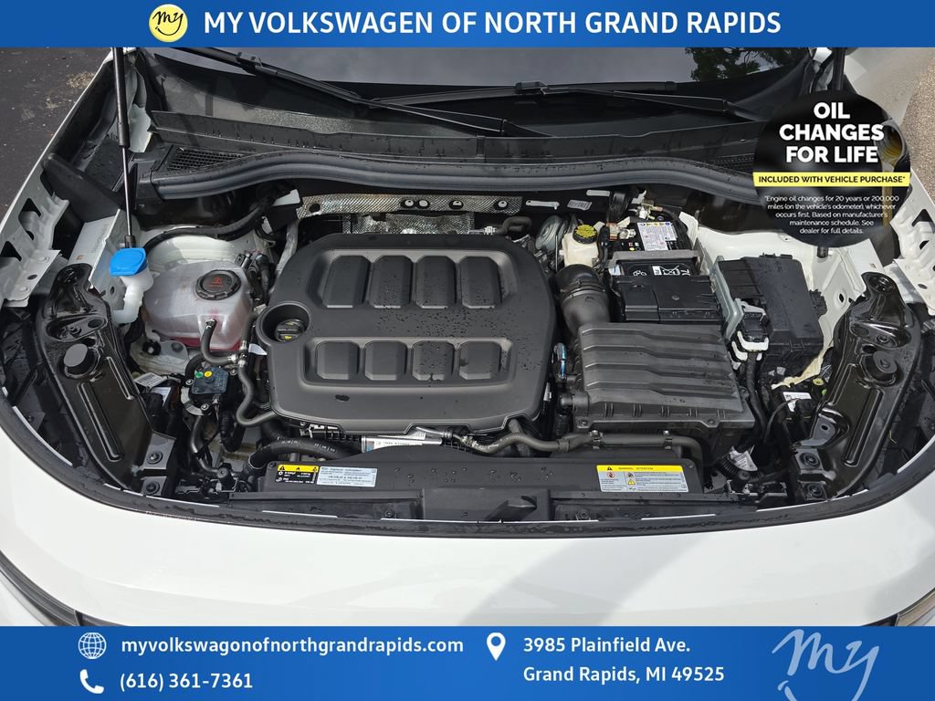 Used 2025 Volkswagen Tiguan SE AWD/4WD image 26