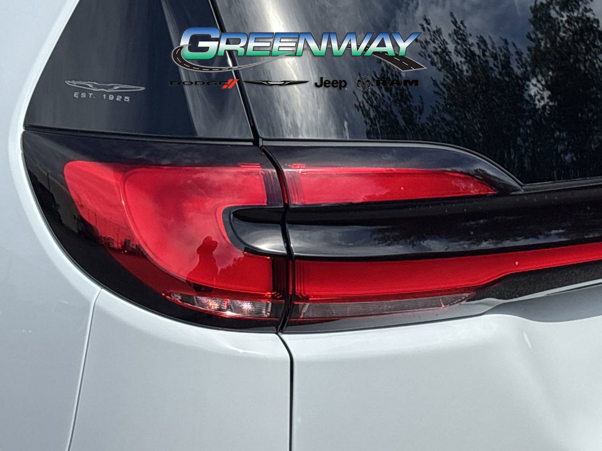 New 2026 Chrysler Pacifica Select image 7