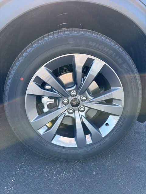 New 2025 Ford Explorer Active image 20