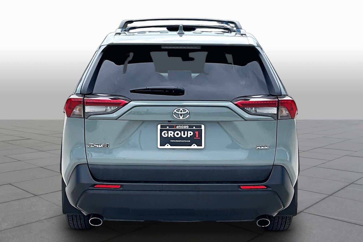 Used 2019 Toyota RAV4 XLE FWD image 5