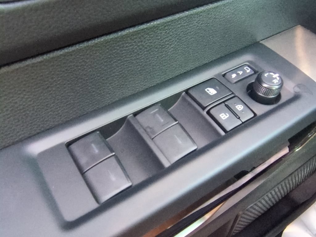 New 2026 Toyota Tundra Limited AWD/4WD image 25