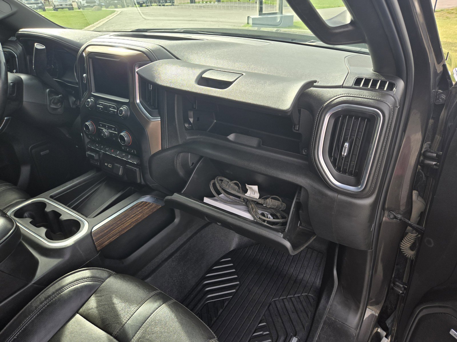 Used 2021 Chevrolet Silverado 1500 High Country w/ Z71 Off-Road Package image 20