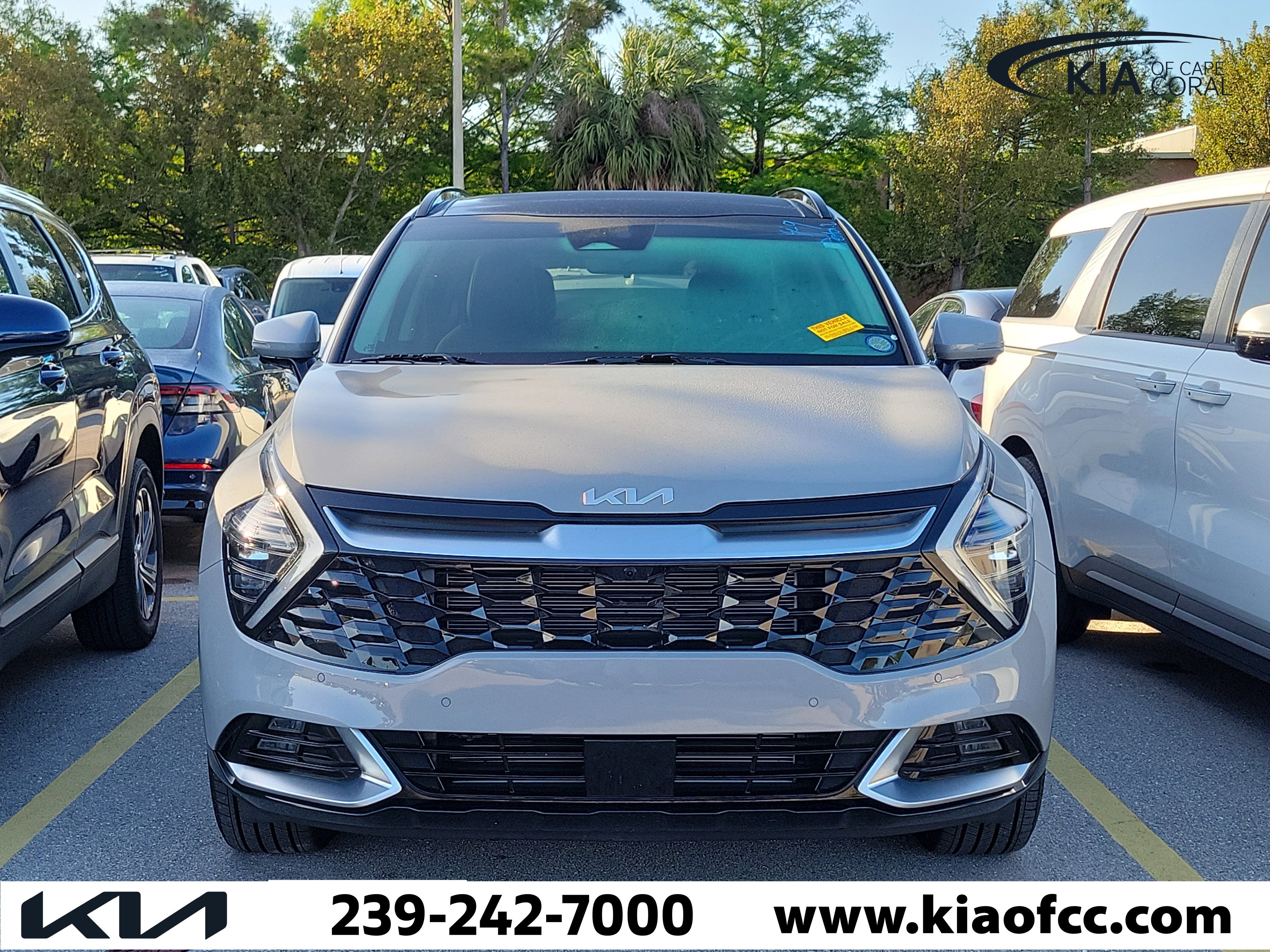 Certified 2025 Kia Sportage SX image 2