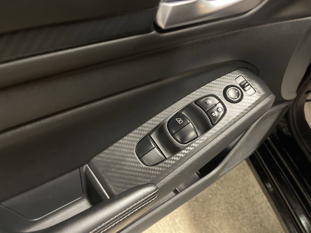 Used 2024 Nissan Altima 2.5 SV image 19