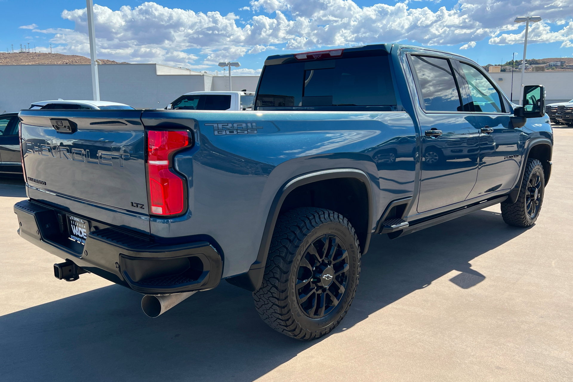 Used 2026 Chevrolet Silverado 2500 LTZ w/ LTZ Plus Package AWD/4WD image 6