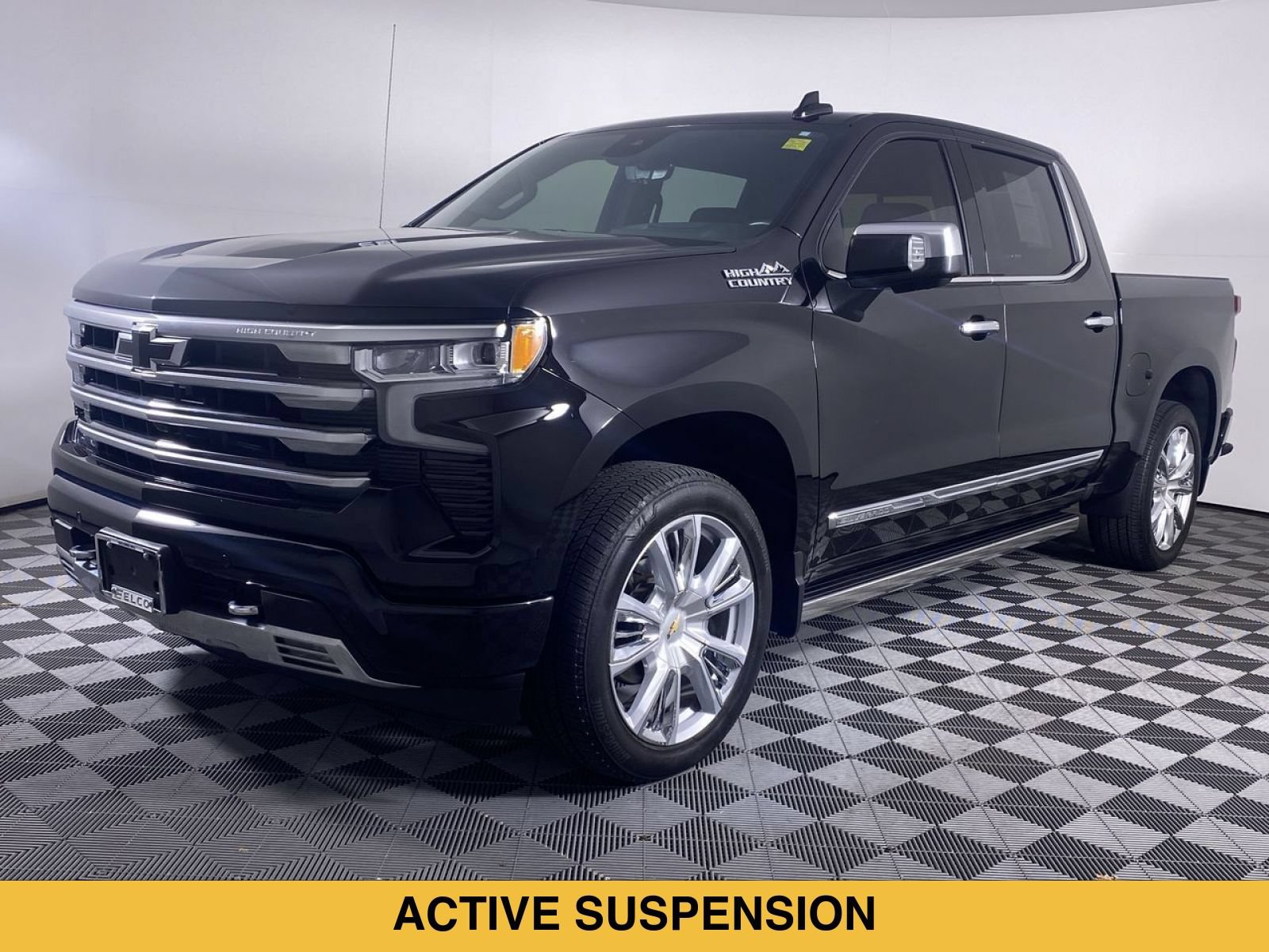 Certified 2025 Chevrolet Silverado 1500 High Country AWD/4WD image 18