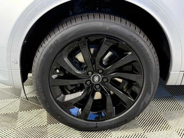 New 2025 Land Rover Discovery Sport S image 11