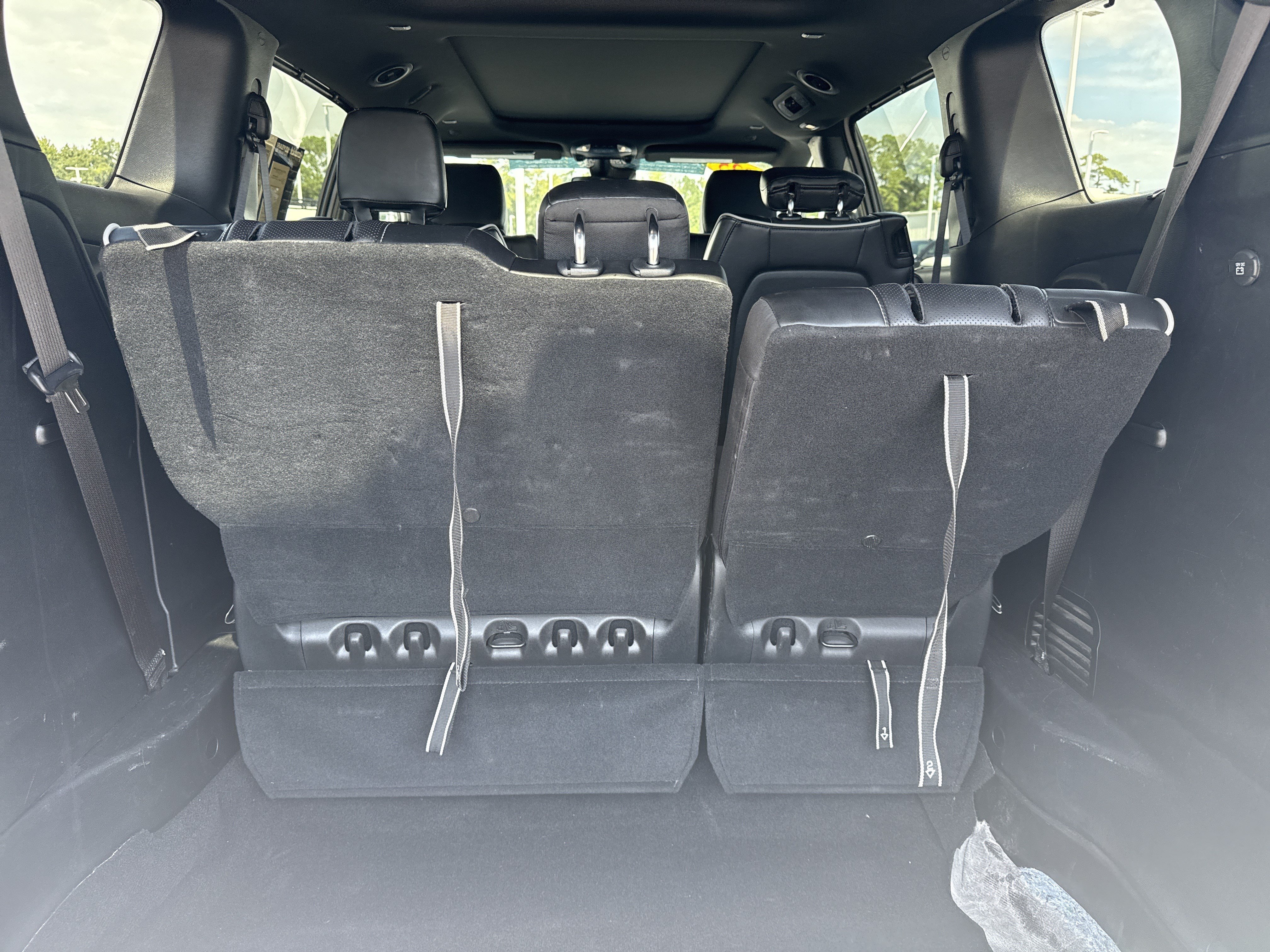 Used 2025 Chrysler Pacifica Limited FWD image 32