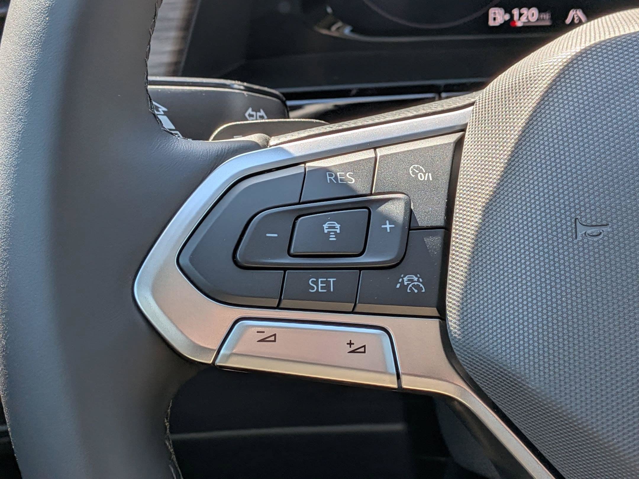 New 2026 Volkswagen Atlas SEL Premium R-Line AWD/4WD image 18