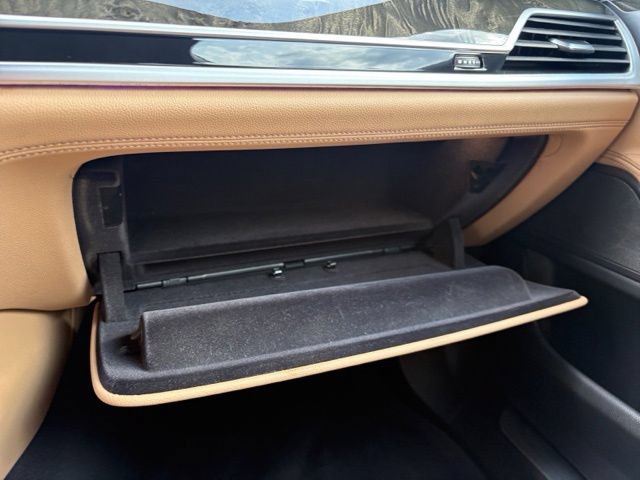 Used 2021 BMW 740i xDrive w/ M Sport Package AWD/4WD image 38