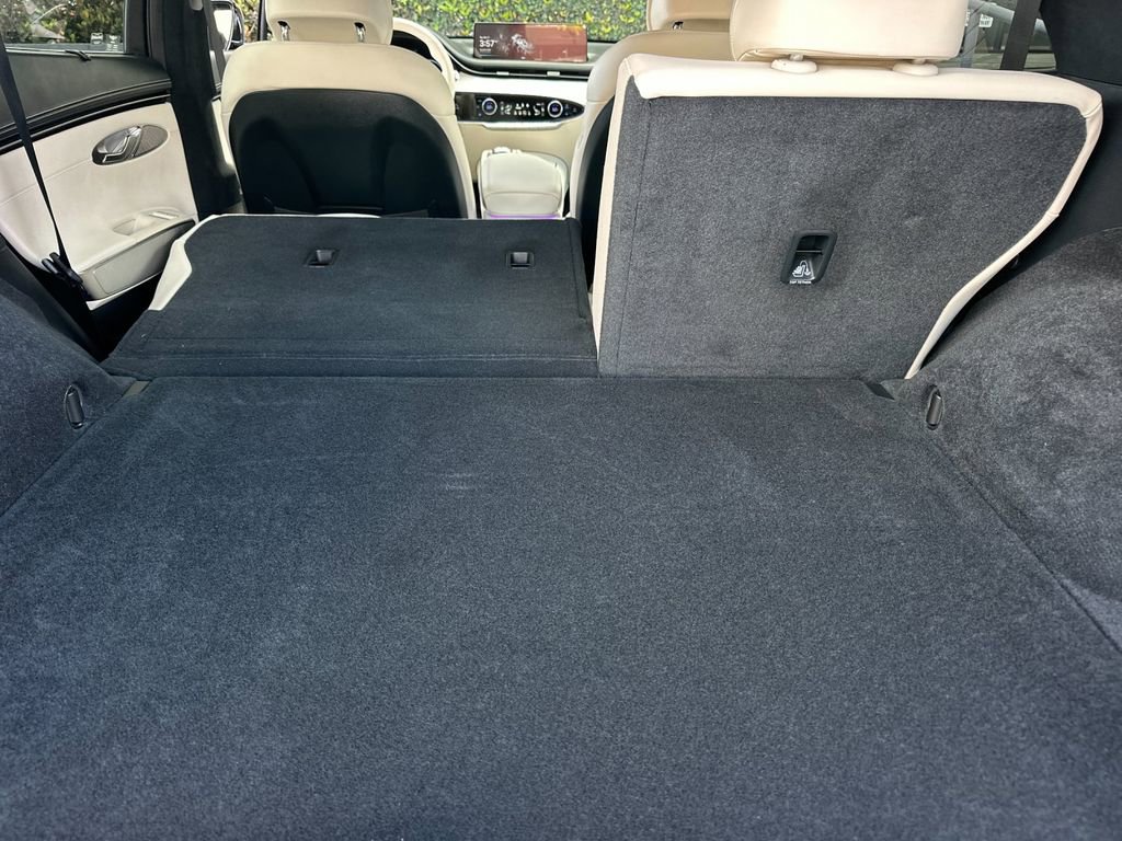 Used 2025 Genesis Electrified GV70 Prestige w/ Prestige Package image 16