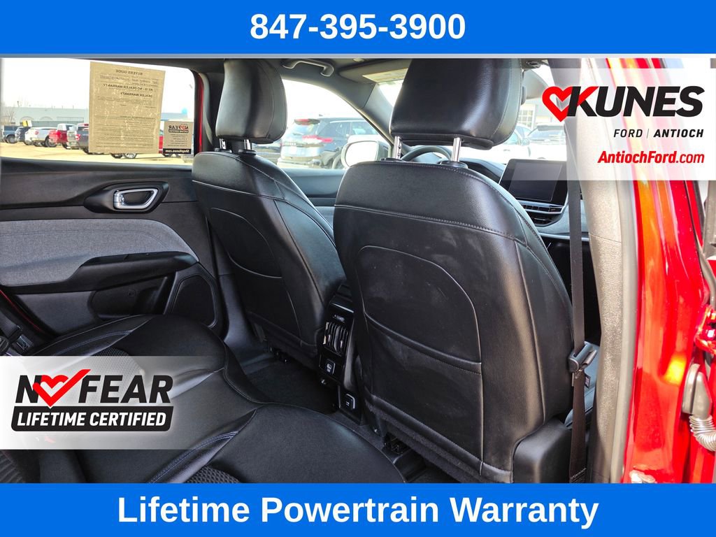 Used 2025 Jeep Compass Latitude image 25