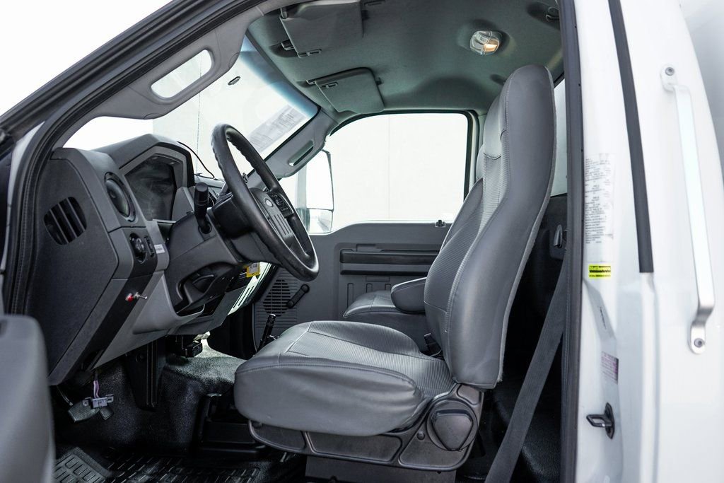 Used 2017 Ford F650 2WD Regular Cab Super Duty image 19