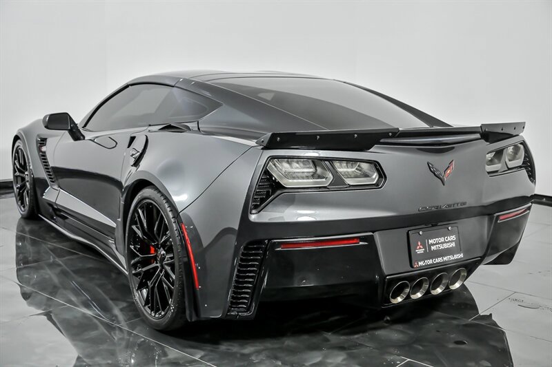 Used 2019 Chevrolet Corvette Z06 image 8