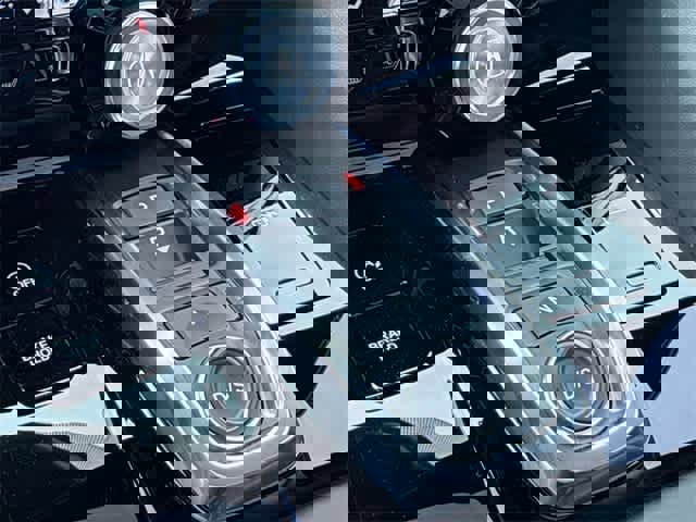 Used 2025 Acura MDX A-Spec image 35