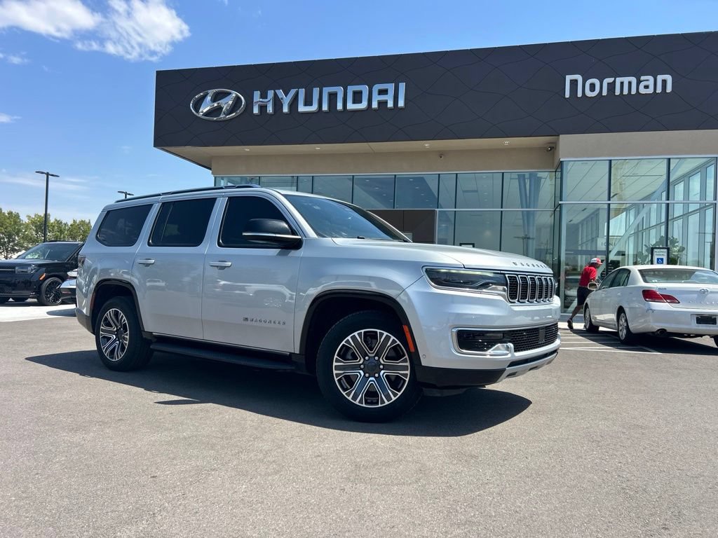 Used 2023 Jeep Wagoneer Series II AWD/4WD image 5