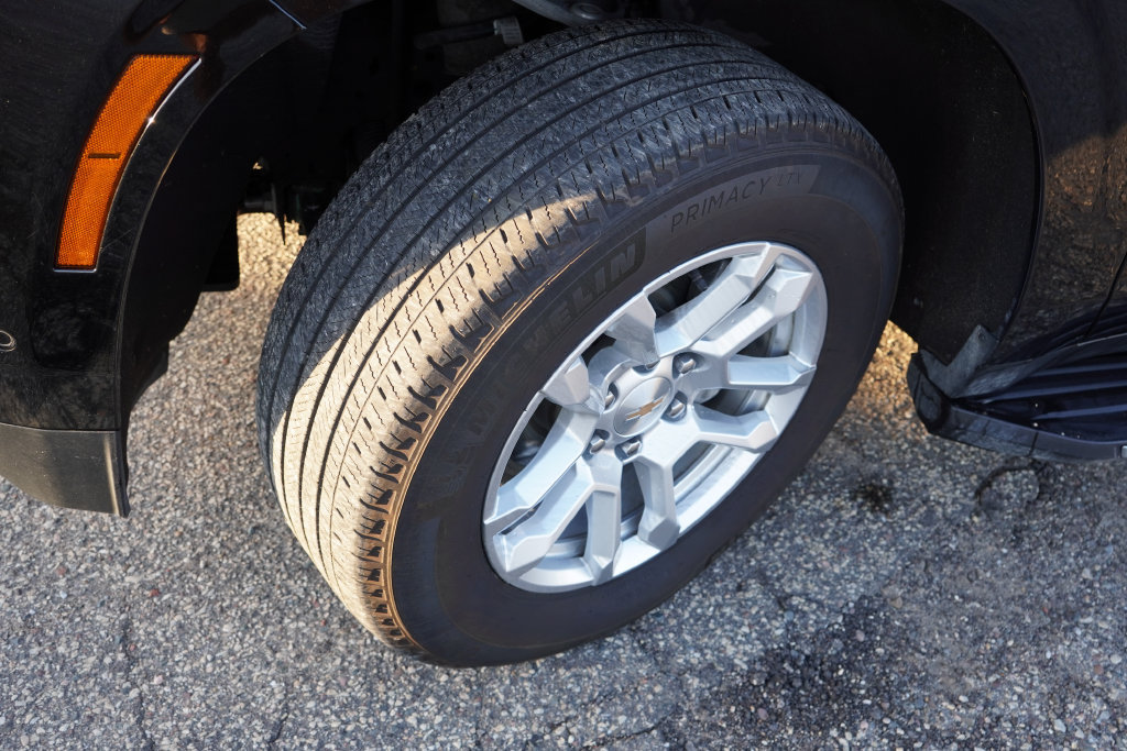 Certified 2025 Chevrolet Tahoe LT AWD/4WD image 13