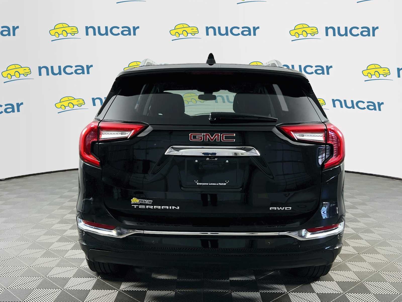 Used 2023 GMC Terrain Denali w/ Denali Premium Package AWD/4WD image 6