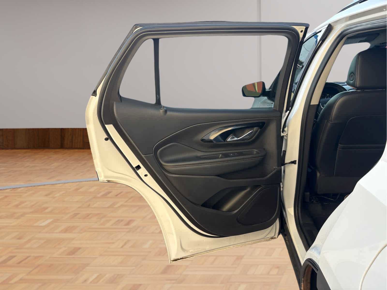 Used 2024 GMC Terrain AT4 image 11