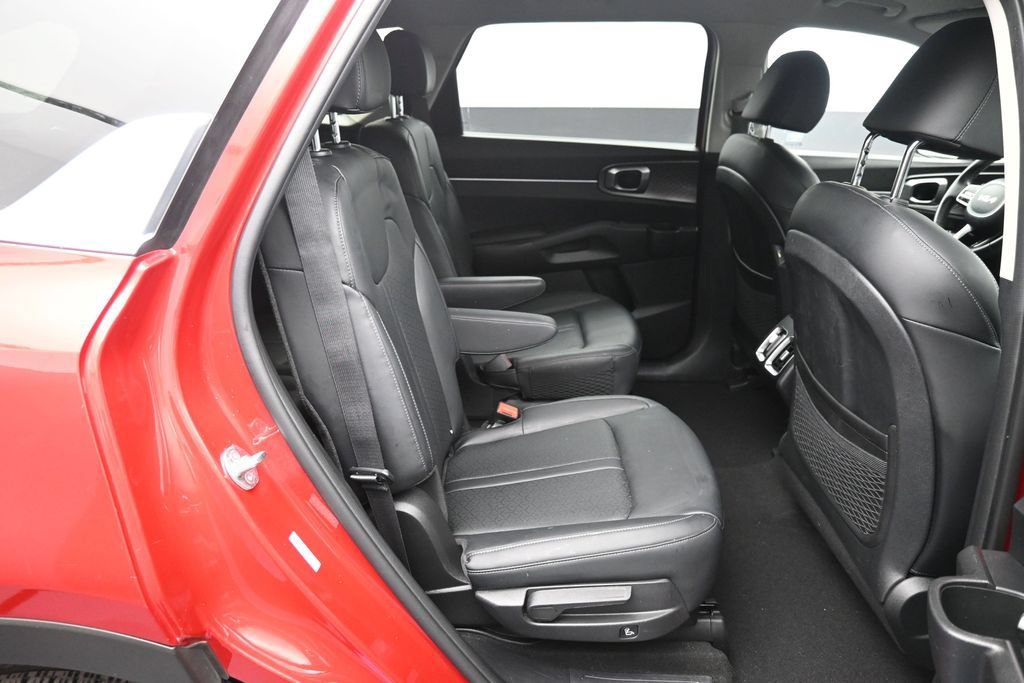 Certified 2023 Kia Sorento EX AWD/4WD image 26