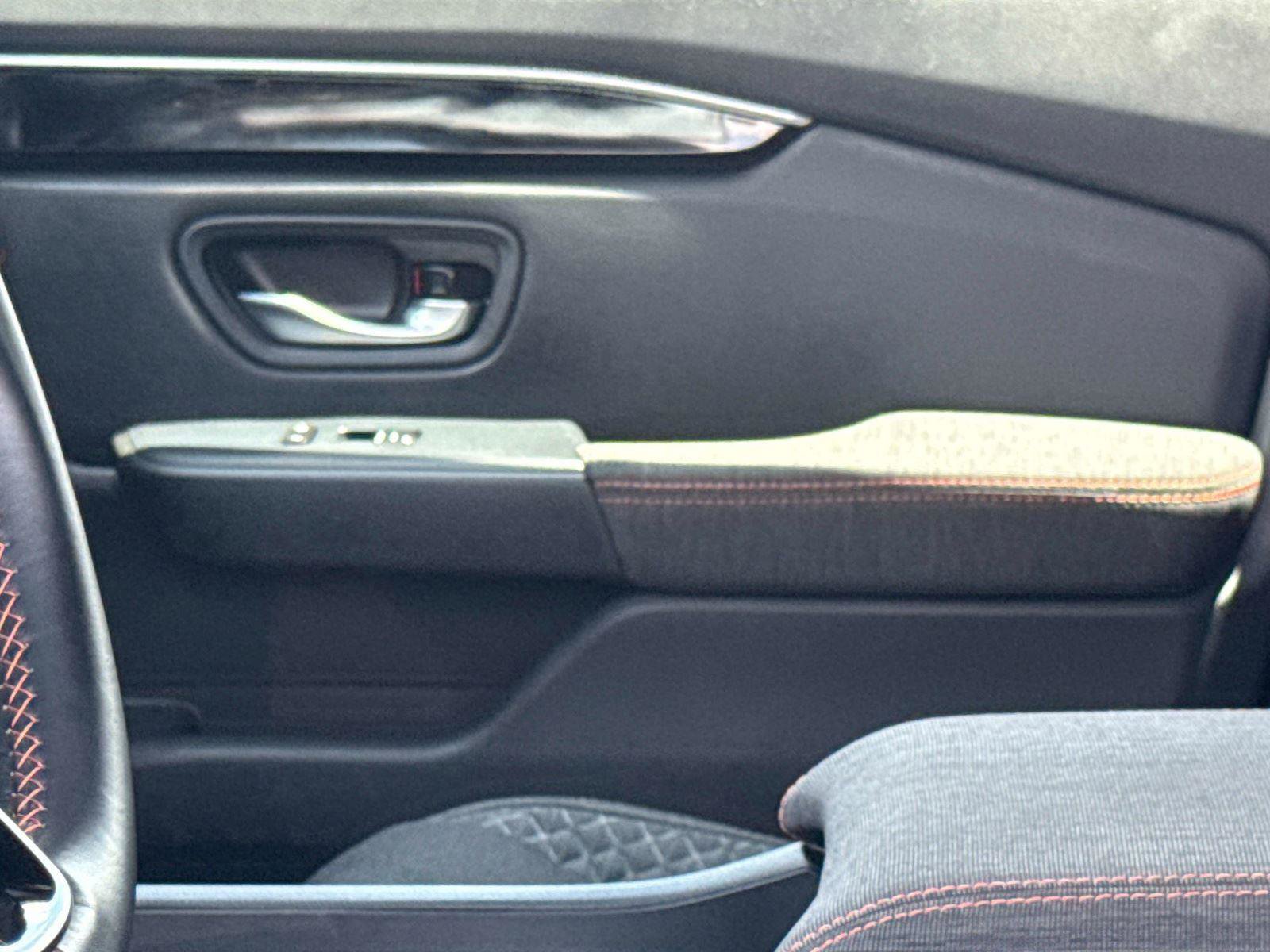 Certified 2025 Honda Pilot Sport image 22