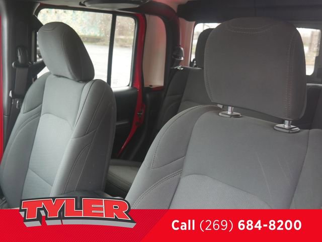 Certified 2022 Jeep Gladiator Willys image 40