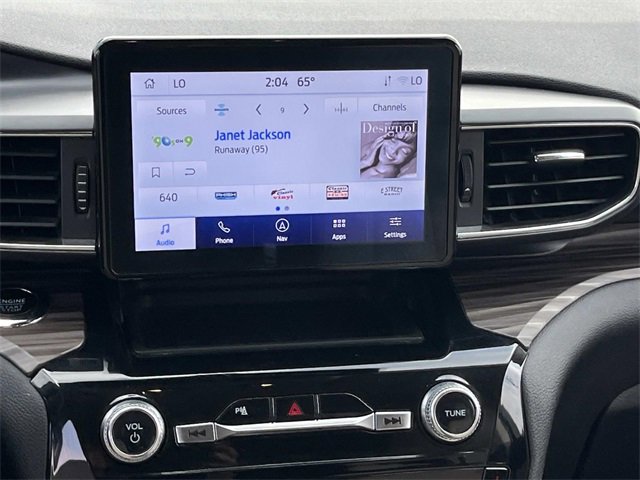 Used 2024 Ford Explorer Limited image 16