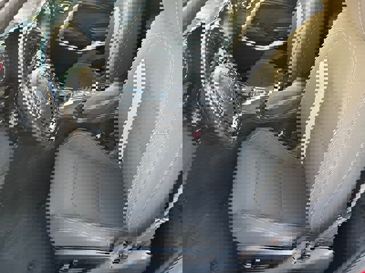 Used 2020 Chevrolet Camaro LT image 24