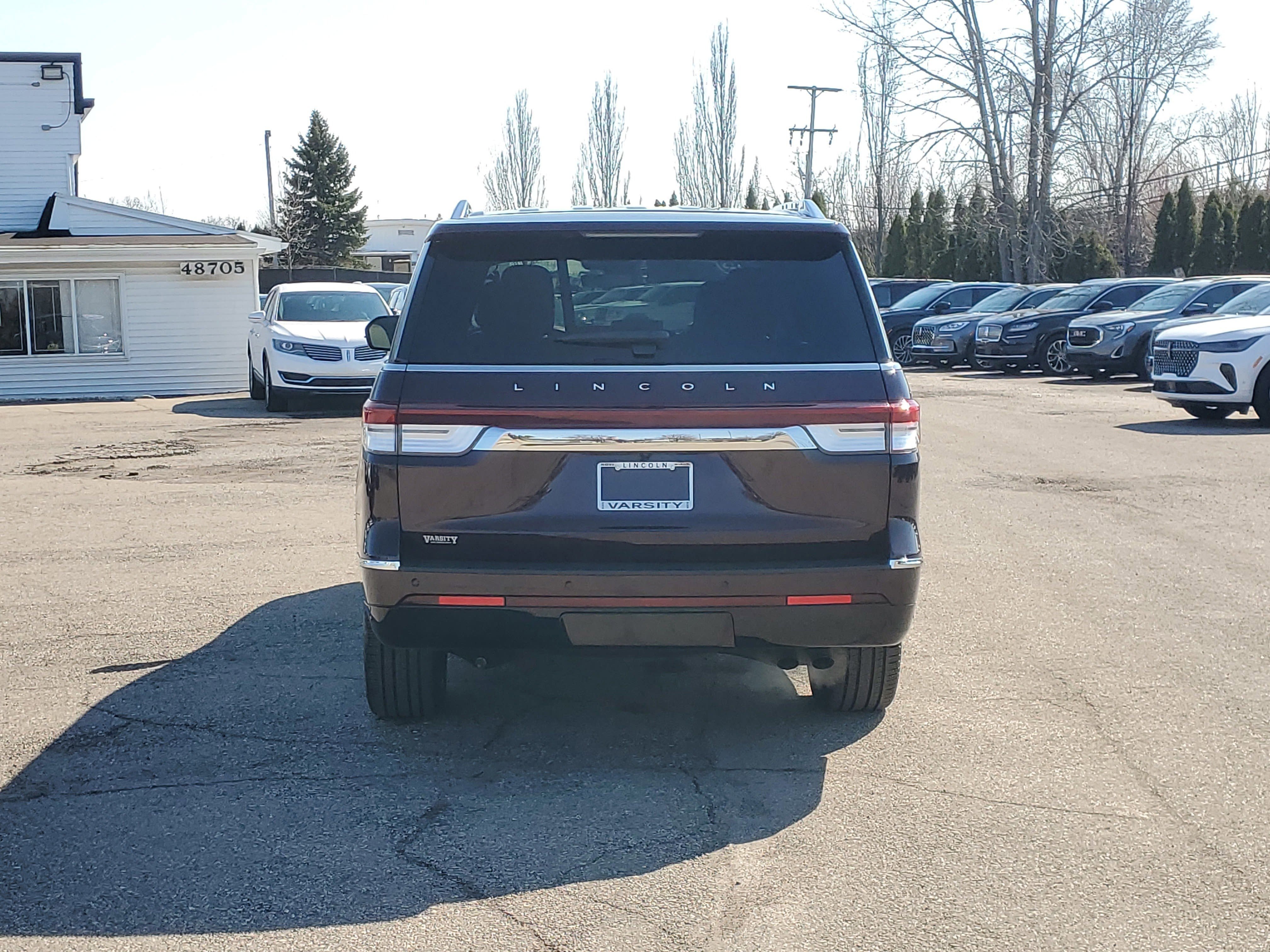Certified 2023 Lincoln Navigator Reserve AWD/4WD image 5
