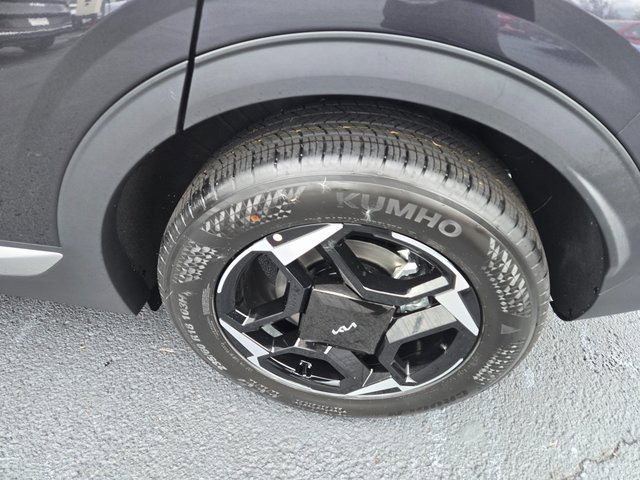 New 2026 Kia Sportage EX image 21