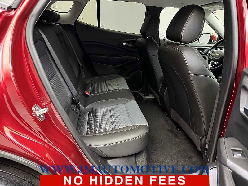 Used 2024 Chevrolet Trax LT w/ Driver Confidence Package image 17