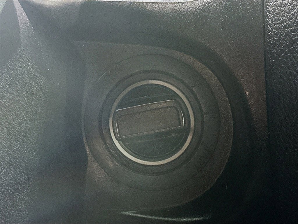 Used 2015 Nissan Armada SL image 27