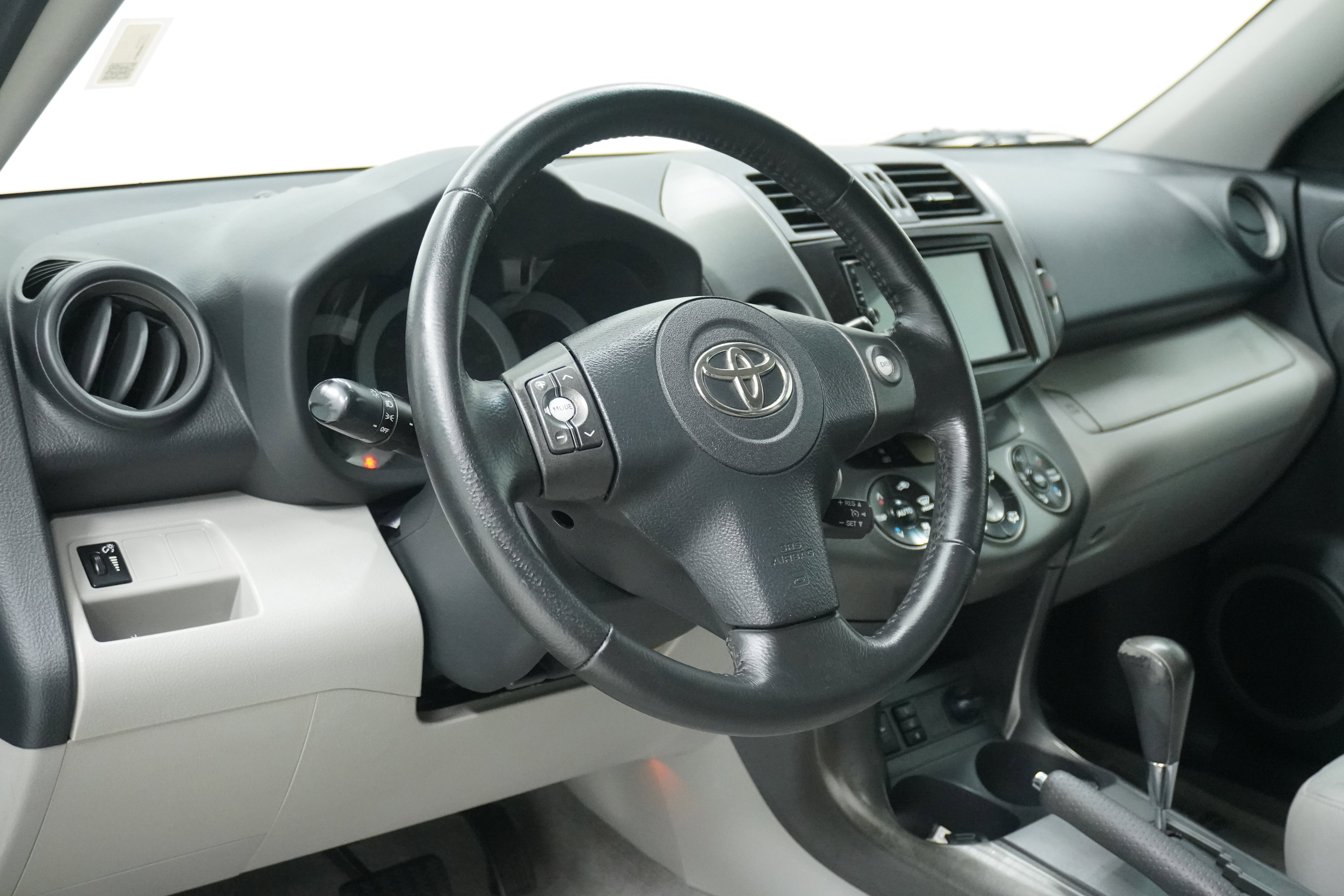 Used 2012 Toyota RAV4 Limited w/ Premium Plus Value Pkg image 10