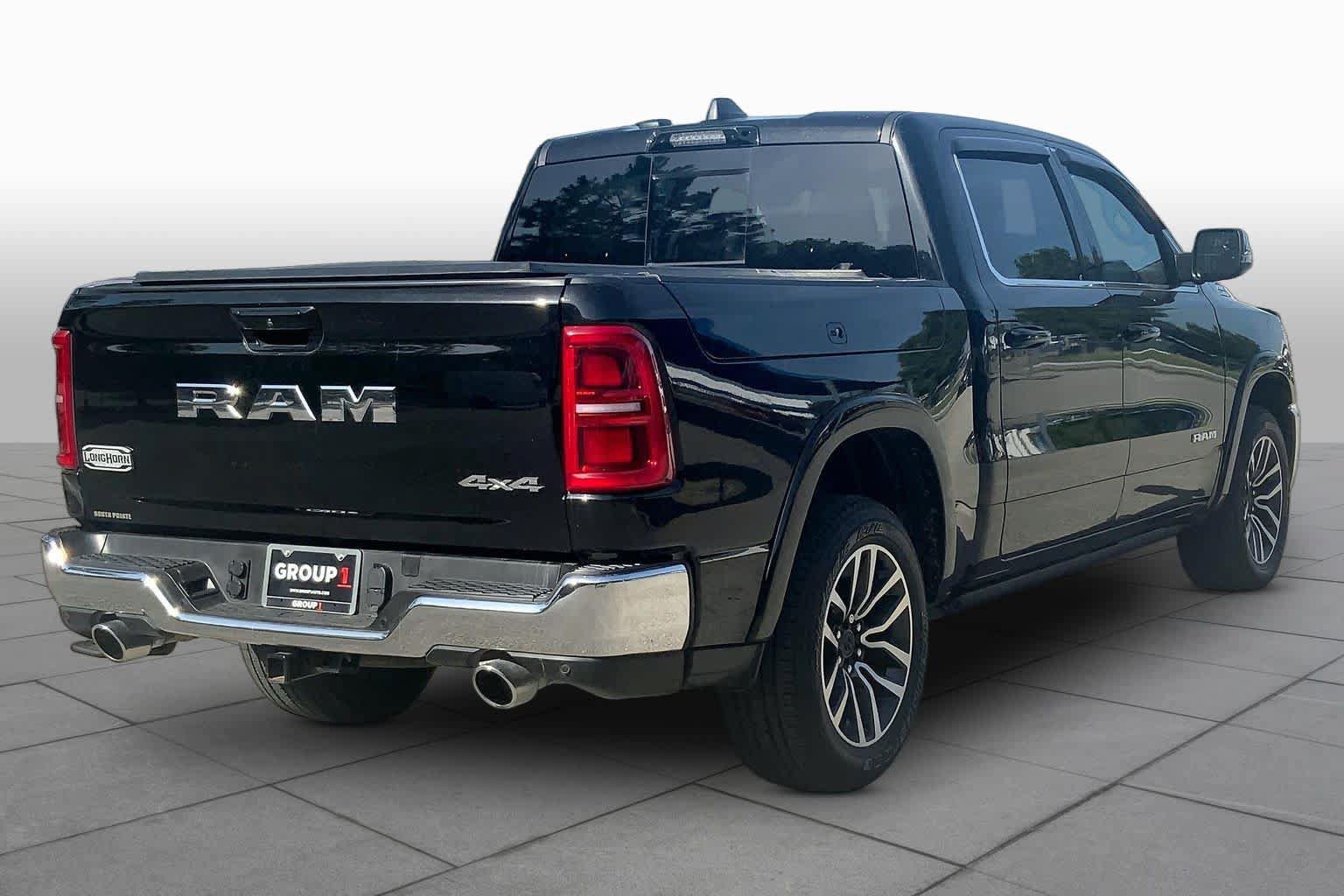 Used 2025 RAM 1500 Limited AWD/4WD image 13