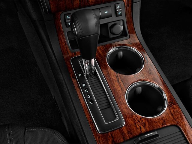 Used 2025 Chevrolet Traverse LT w/ Driver Confidence Package image 9