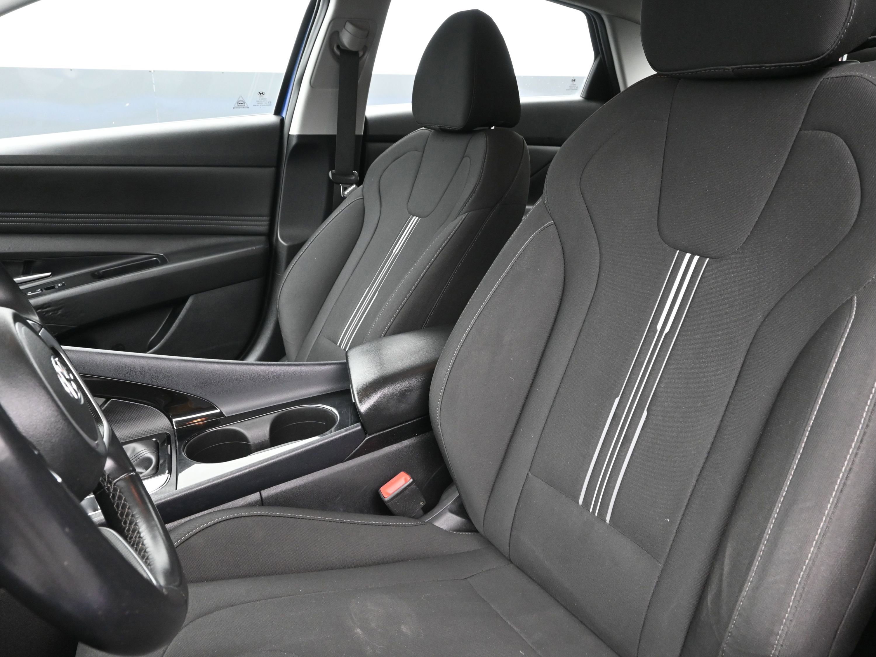 Certified 2022 Hyundai Elantra SEL w/ Convenience Package image 11