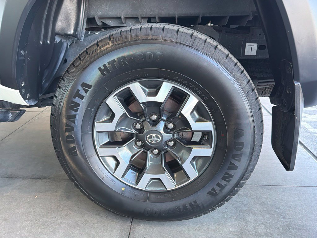 Certified 2021 Toyota Tacoma TRD Off-Road w/ Technology Package AWD/4WD image 17